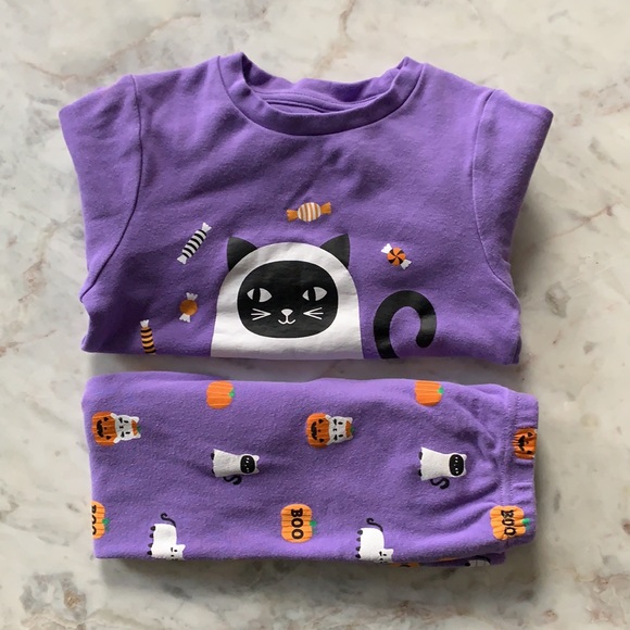 Girl 6-7 Yrs. Halloween Pjs - Picture 4 of 4